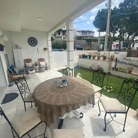 Cesme Dalyan'da Ayayorgiye 5 Dk Uzaklikta