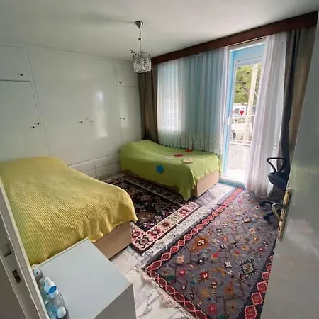 Cesme Dalyan'da Ayayorgiye 5 Dk Uzaklikta Dalyankoy (Aegean)