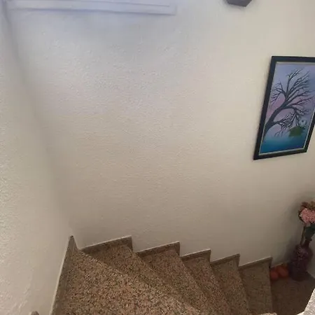 Cesme Dalyan'da Ayayorgiye 5 Dk Uzaklikta *