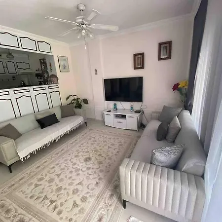 Cesme Dalyan'da Ayayorgiye 5 Dk Uzaklikta Dalyankoy (Aegean)